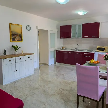 Roko Podspilje (Split)